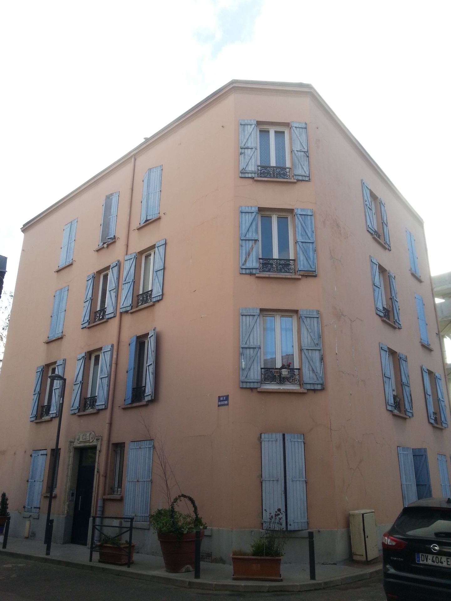 Rénovation d'une meulière en angle